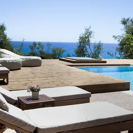 Blue Bay Villa *